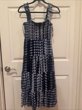 Aqua | Dresses | Aqua Paneled Midi Dress Size Large | Poshmark